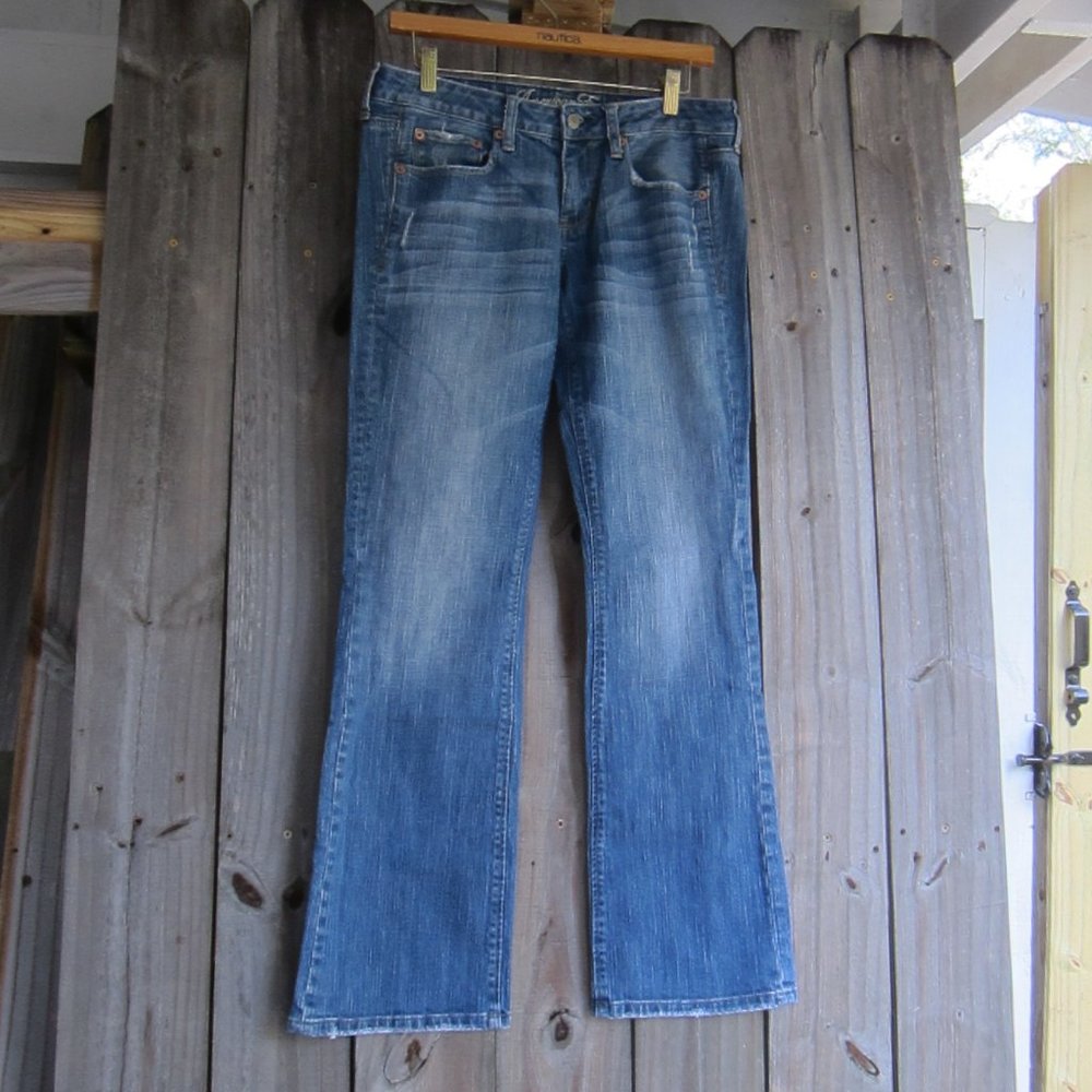 Woman's American Eagle True Boot Jeans